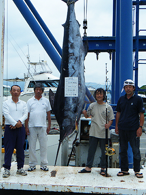 �F�� ���F